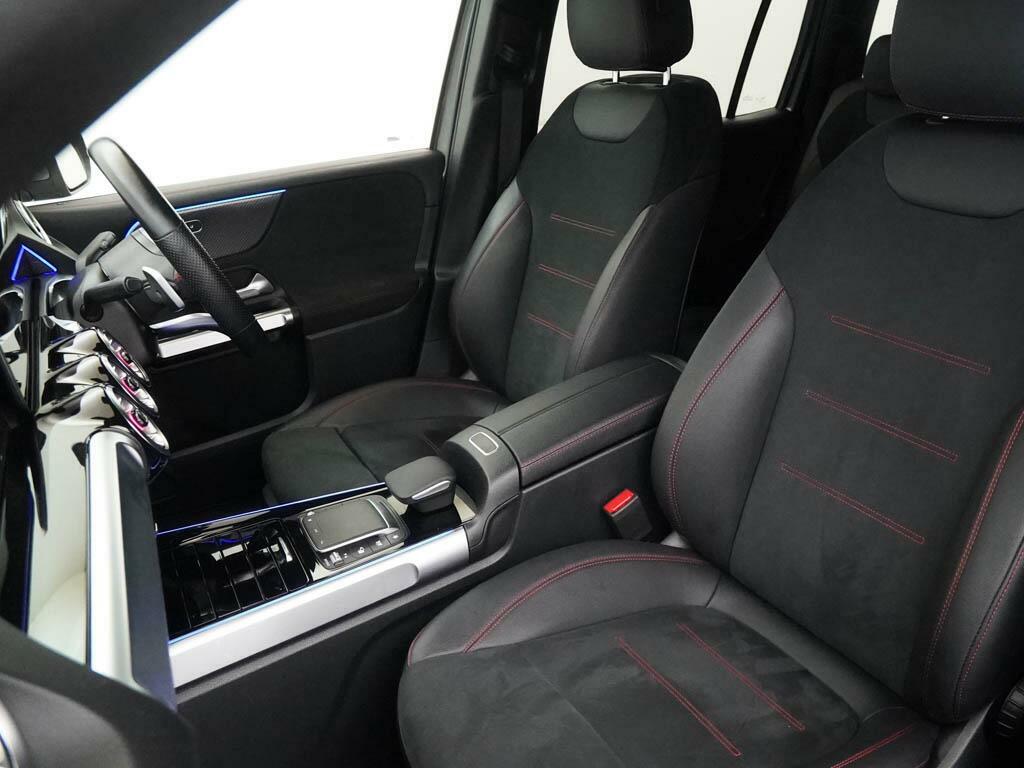 Mercedes-Benz GLB Class Suv White #41