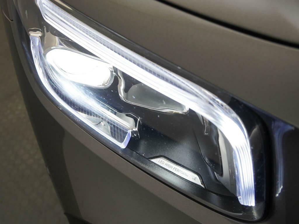 Mercedes-Benz GLB Class Suv White #18