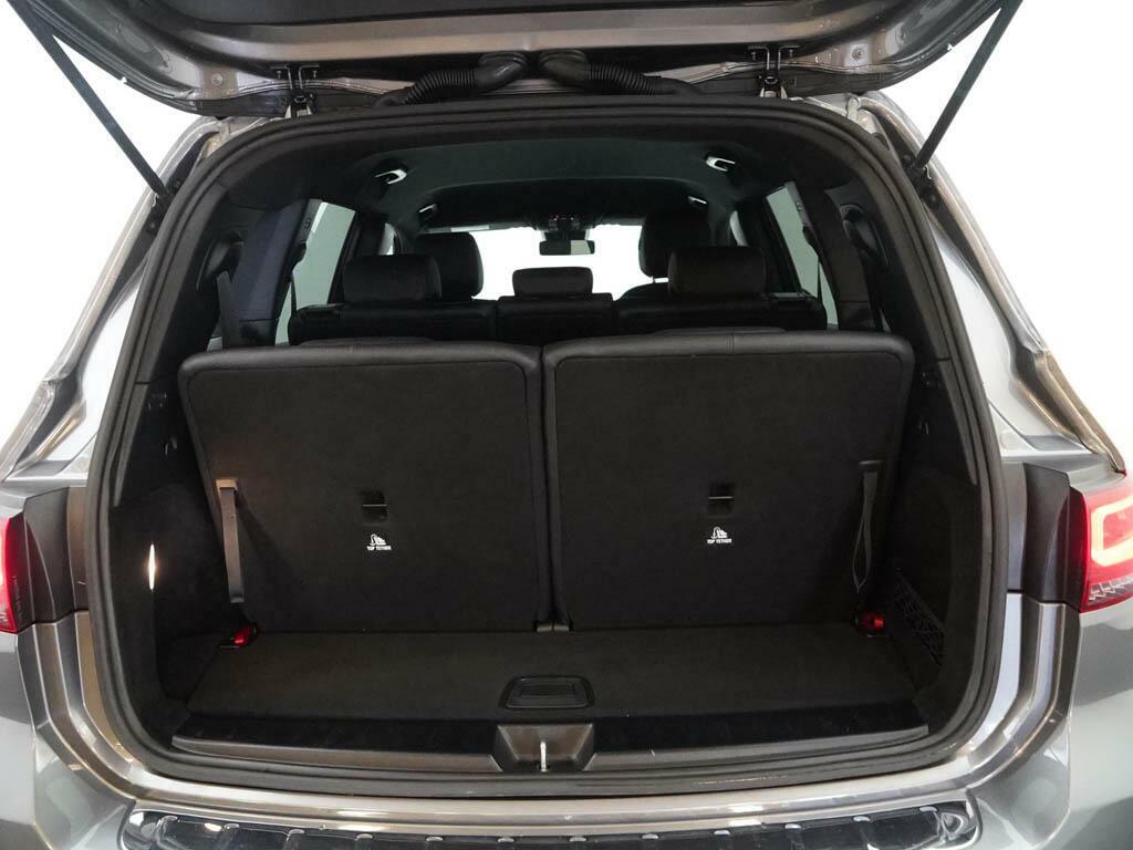 Mercedes-Benz GLB Class Suv White #10
