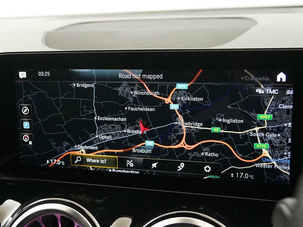 Mercedes-Benz GLB Class Suv White #20