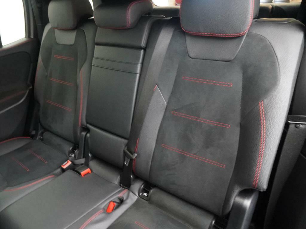 Mercedes-Benz GLB Class Suv White #36