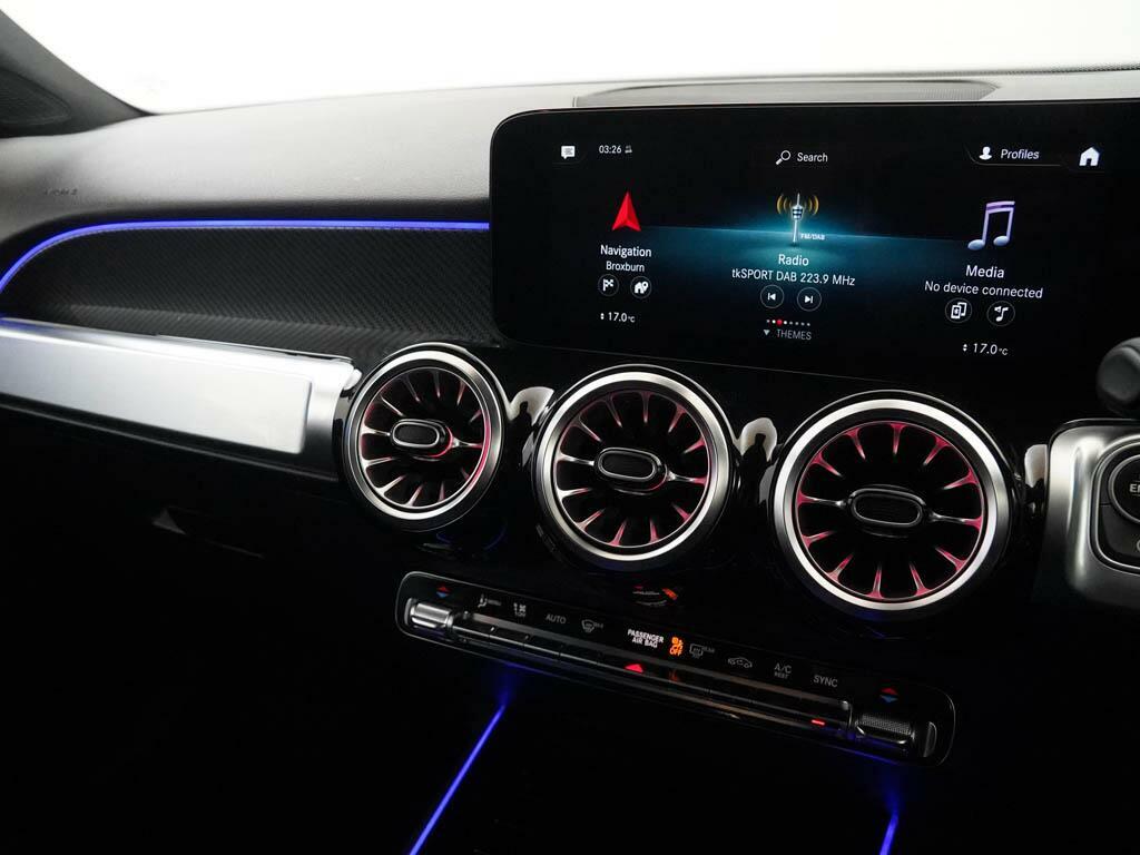 Mercedes-Benz GLB Class Suv White #22