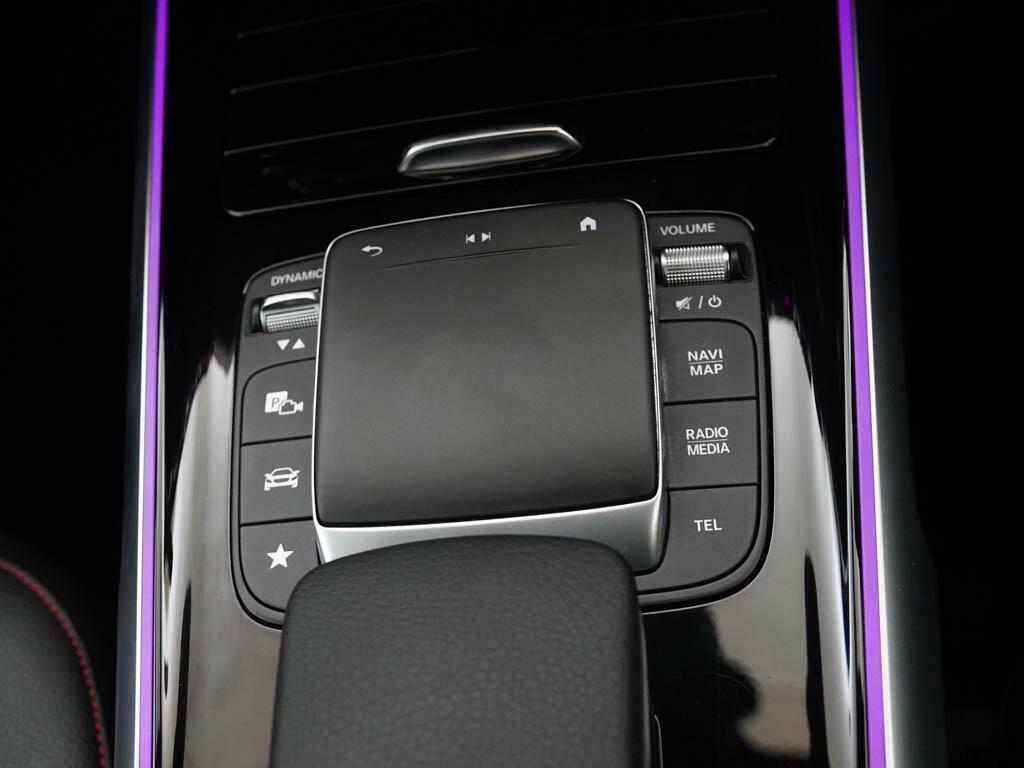 Mercedes-Benz GLB Class Suv White #25