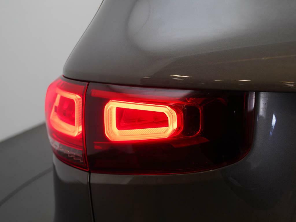 Mercedes-Benz GLB Class Suv White #13