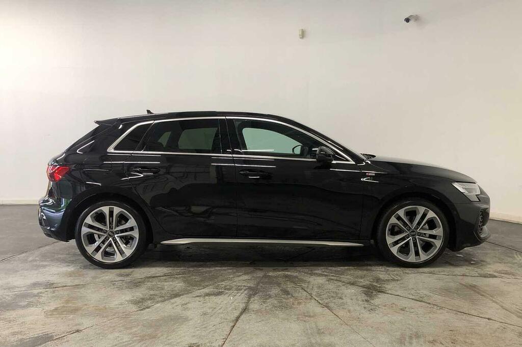 Audi A3 S Line Tfsi 150 Ps S Tronic SL75LZK Black #4