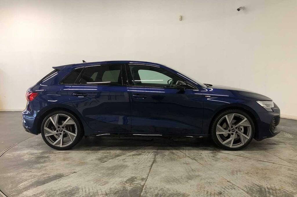 Audi A3 Black Edition Tfsi 150 Ps S Tronic SK75AOF Blue #4