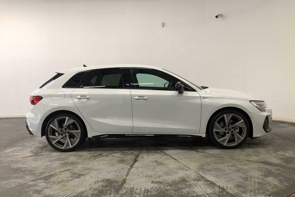 Audi A3 Black Edition Tfsi 150 Ps S Tronic SK75XTF White #4