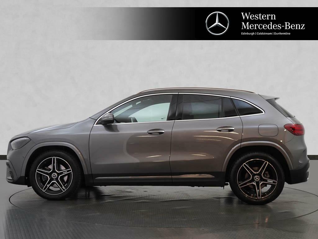 Mercedes-Benz GLA Class Gla 200 Amg Line Executive Black #8