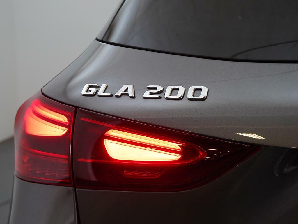 Mercedes-Benz GLA Class Gla 200 Amg Line Executive Black #14