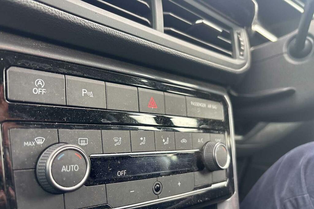 Volkswagen T-Cross Hatchback Black #35