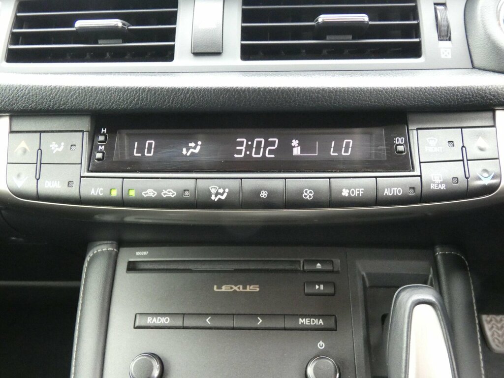 Lexus CT 1.8 Sport Cvt Euro Grey #34
