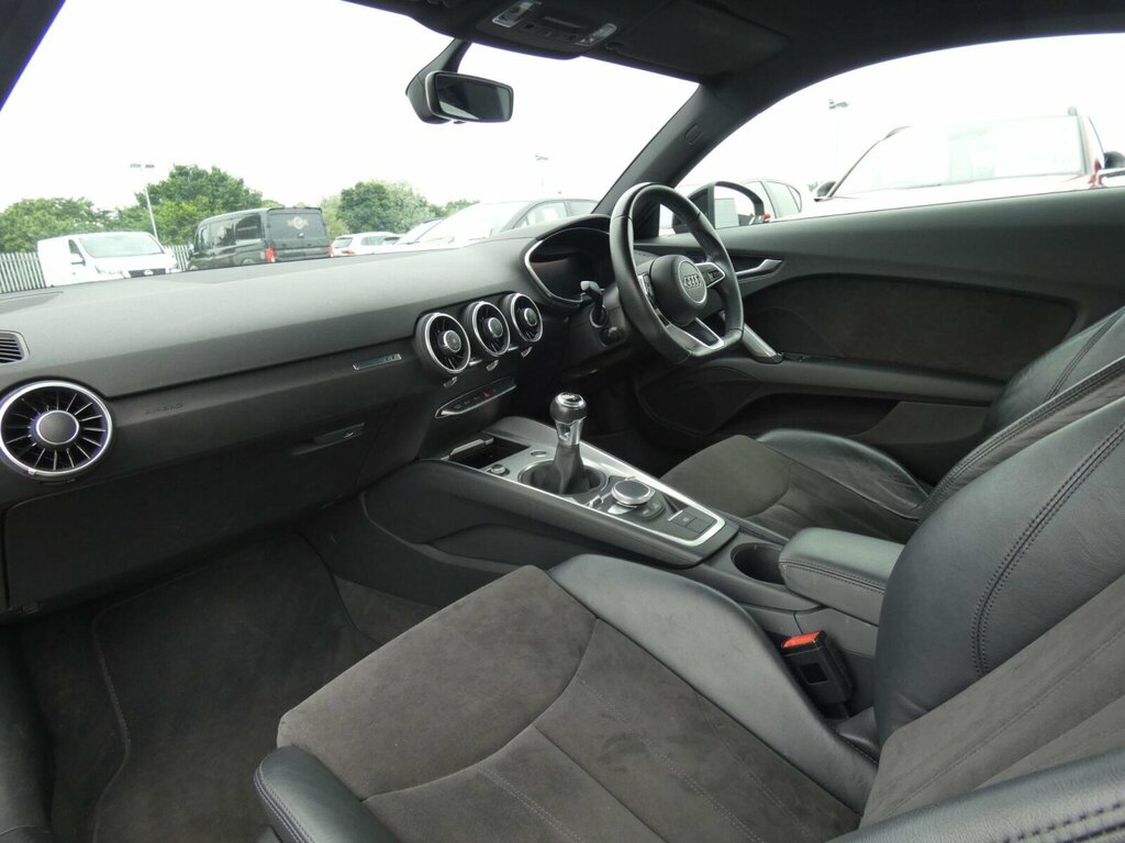 Audi TT 1.8 Tfsi Sport Euro 6 Ss Black #3