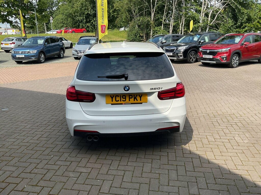 BMW 3 Series 2.0 320I M Sport Shadow Edition Touring Euro White #3