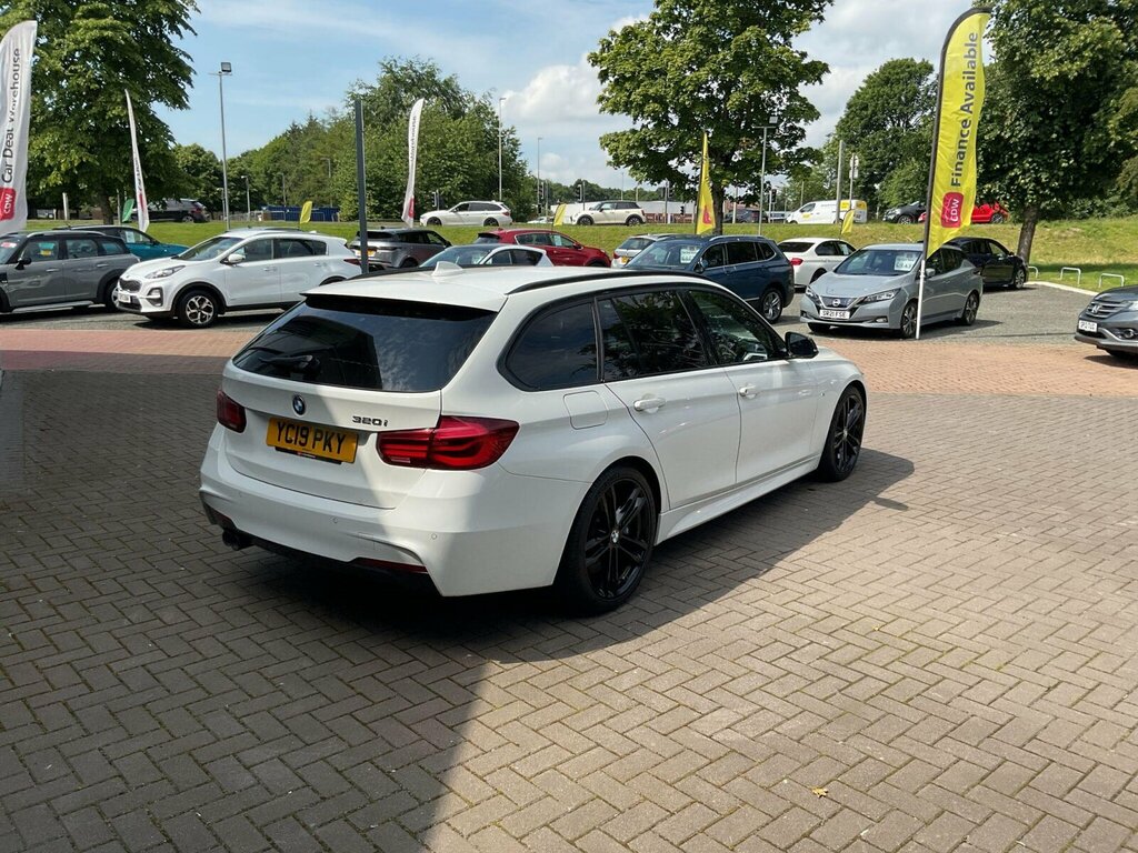 BMW 3 Series 2.0 320I M Sport Shadow Edition Touring Euro White #5