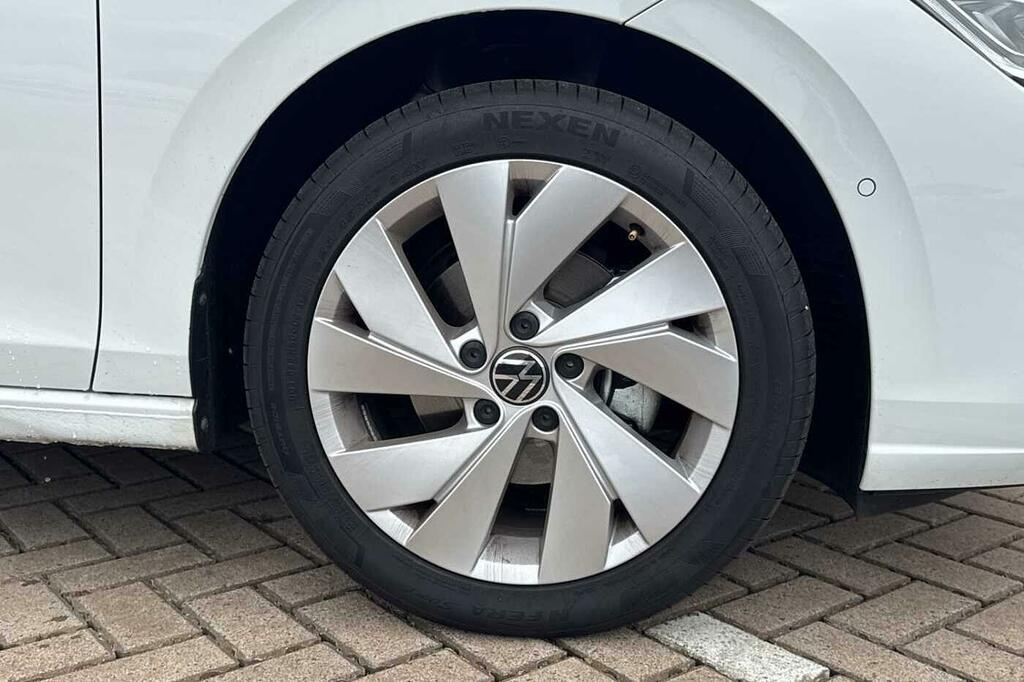 Volkswagen Golf 1.5 Tsi Match White #5