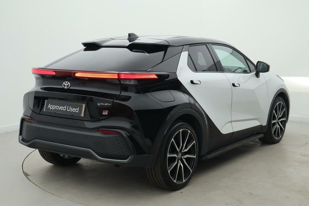Toyota C-Hr 2.0 Vvt 13.6Kwh Gr Sport Suv Plug-in Hy White #2
