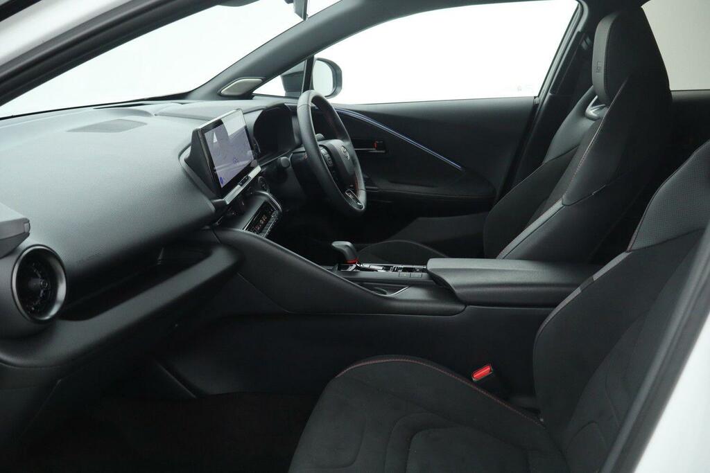 Toyota C-Hr 2.0 Vvt 13.6Kwh Gr Sport Suv Plug-in Hy White #5