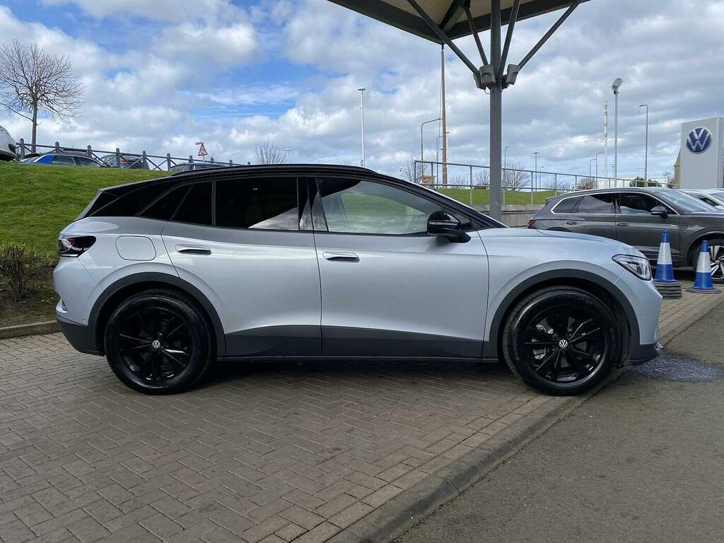 Volkswagen ID.4 210Kw Black Edition Pro 77Kwh Silver #4