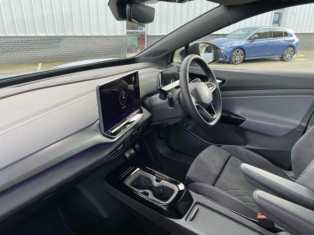 Volkswagen ID.4 210Kw Black Edition Pro 77Kwh Silver #2