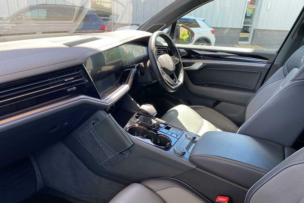 Volkswagen Touareg 3.0 V6 Tdi 4Motion 286 Black Edition Tip Red #2