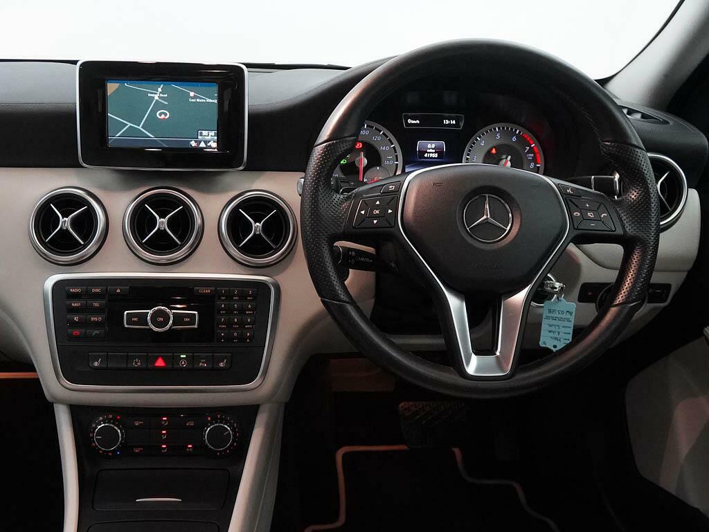 Mercedes-Benz A Class Hatchback 1.6 A200 Amg Line Premium Plus Euro 6 Grey #31