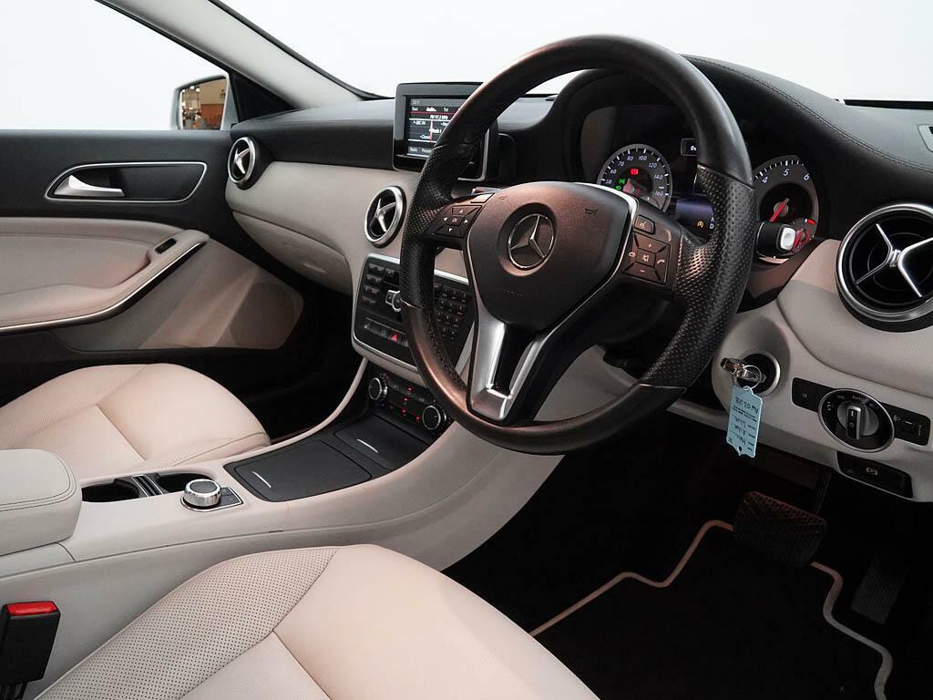 Mercedes-Benz A Class Hatchback 1.6 A200 Amg Line Premium Plus Euro 6 Grey #16
