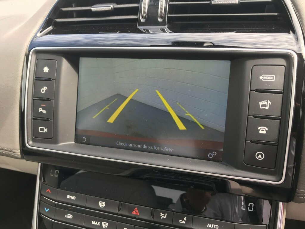 Jaguar XE S Black #43