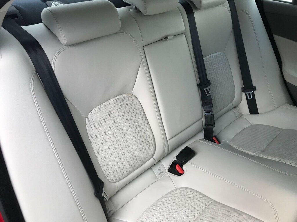 Jaguar XE S Black #26