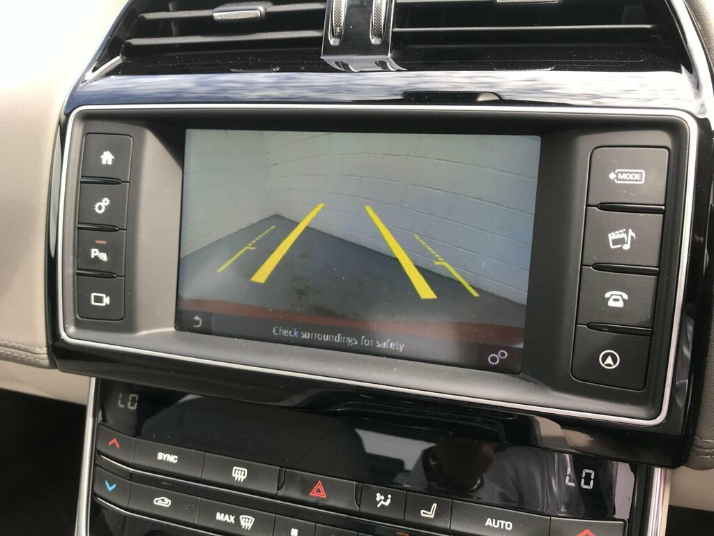 Jaguar XE S Black #42