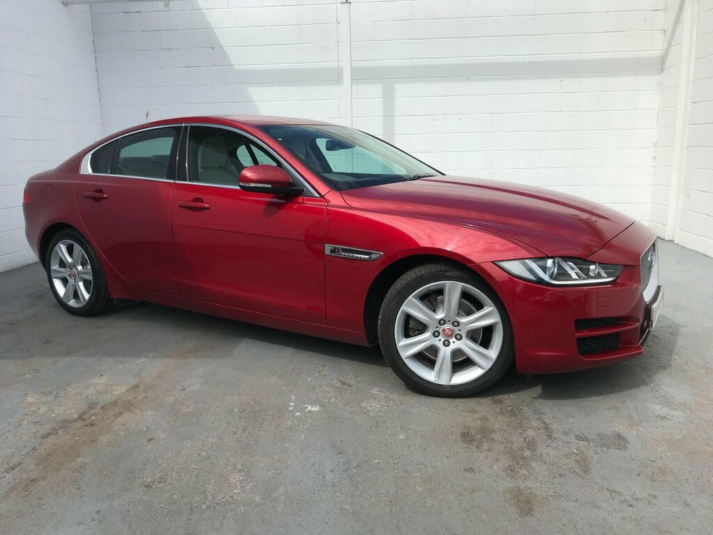 Jaguar XE 2.0 Gtdi Portfolio Euro 6 Ss Red #4