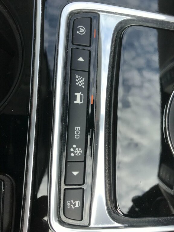 Jaguar XE S Black #39