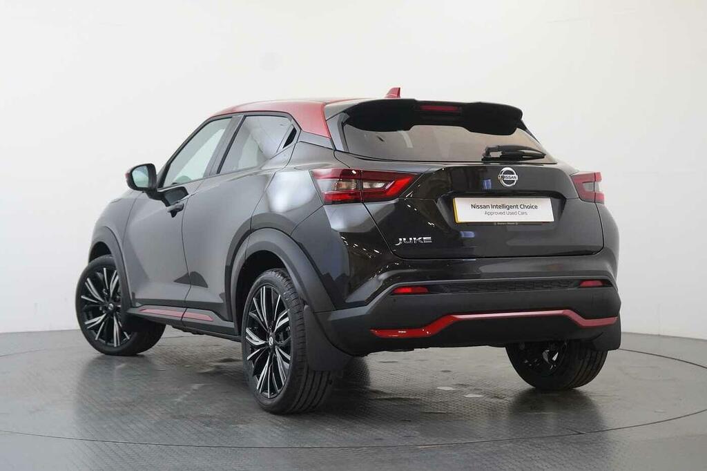Nissan Juke Suv Black #3
