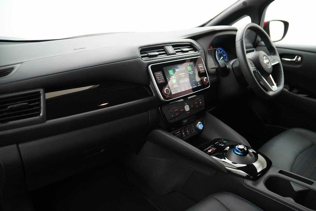 Nissan Leaf E 59Kw N-connecta With Sat Nav And 360 Aroun Red #2
