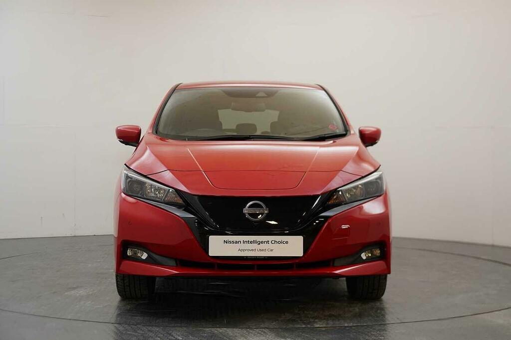 Nissan Leaf E 59Kw N-connecta With Sat Nav And 360 Aroun Red #4