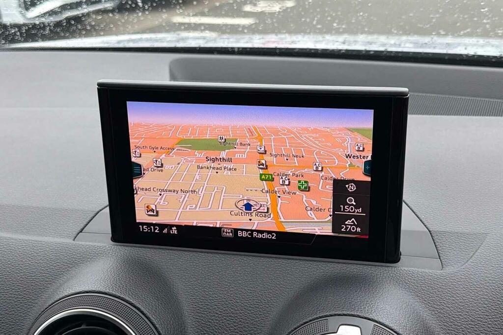 Audi Q2 30 Tfsi Technik Grey #25