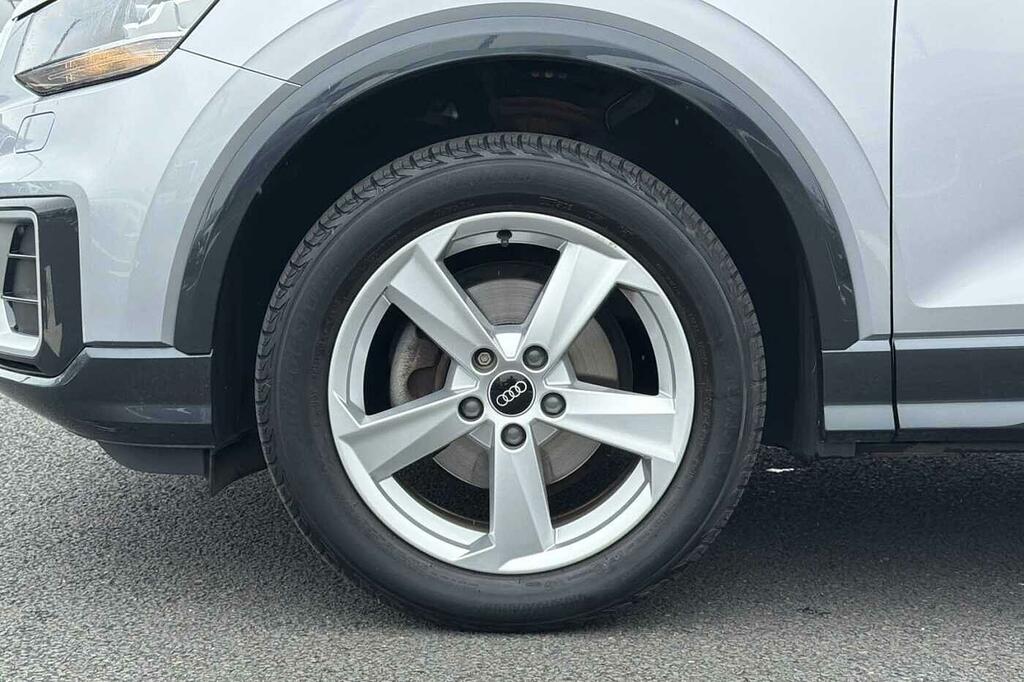 Audi Q2 30 Tfsi Technik Grey #14