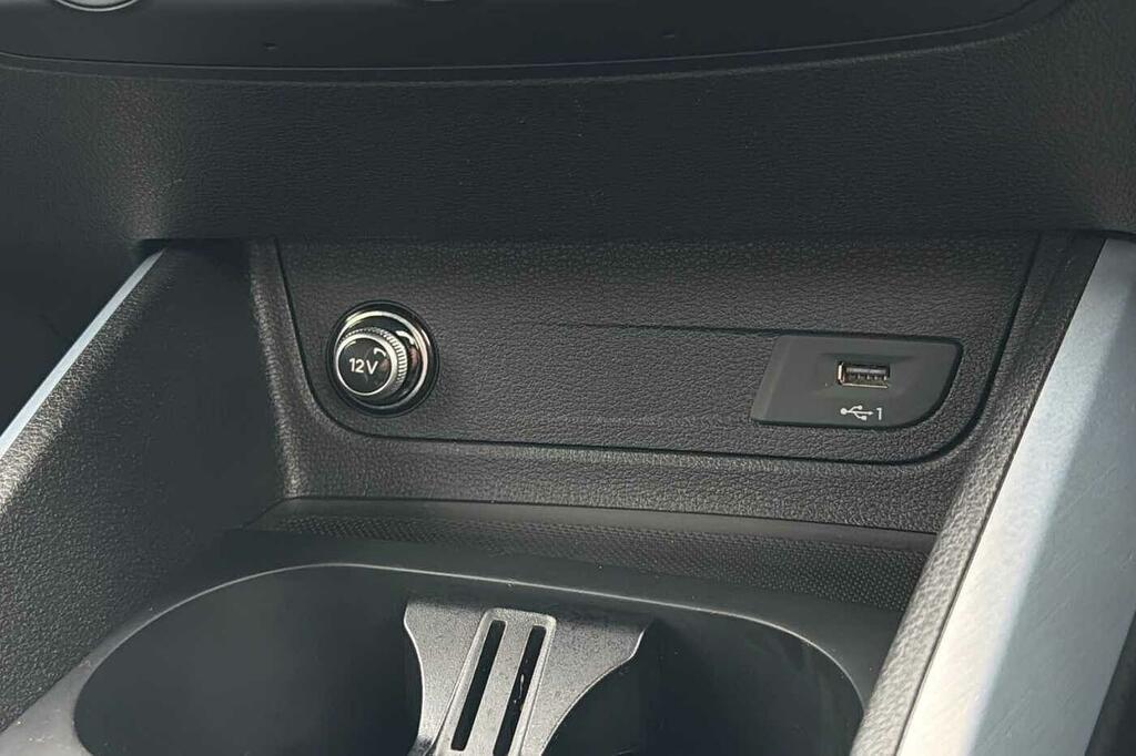 Audi Q2 30 Tfsi Technik Grey #32