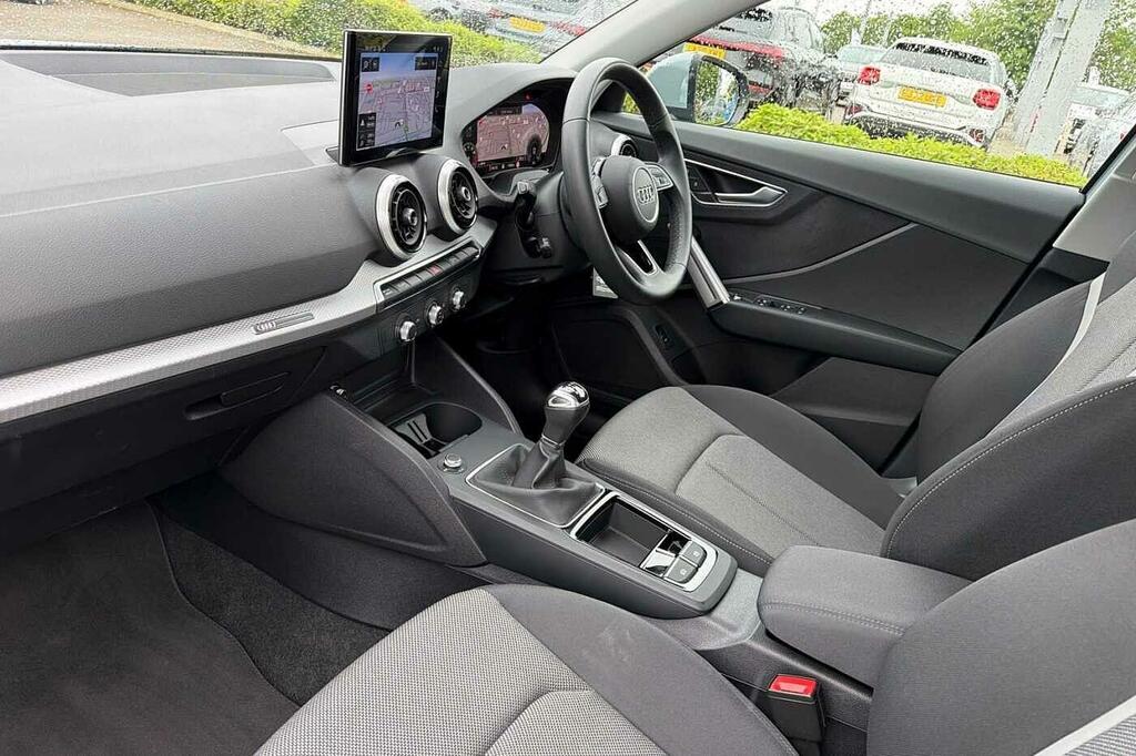 Audi Q2 Sport 30 Tfsi 116 Ps 6-Speed SM24TUW Grey #2