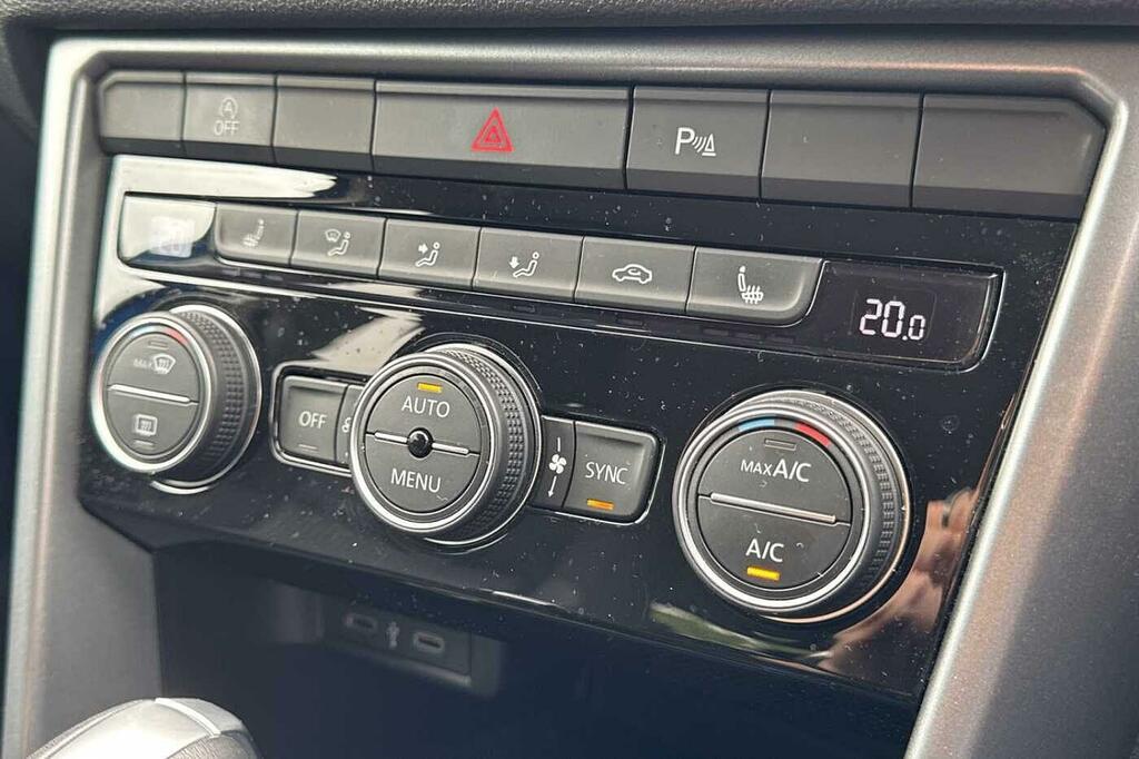 Volkswagen T-Roc  Black #27