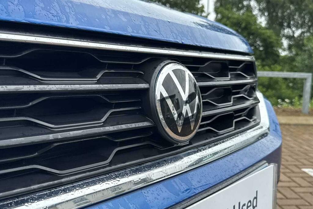 Volkswagen T-Roc  Black #36