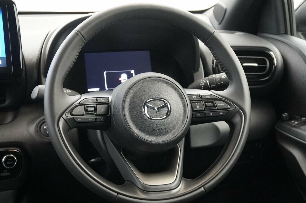Mazda 2 1.5I Hybrid Centre Line Cvt Hatchback DU75XVM White #28