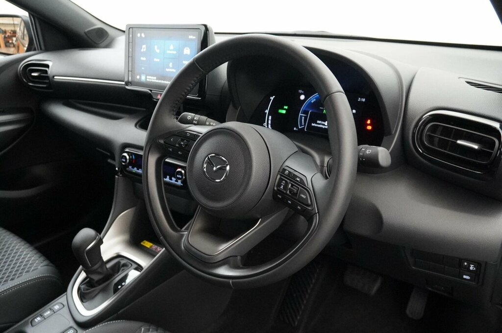 Mazda 2 1.5I Hybrid Centre Line Cvt Hatchback DU75XVM White #7