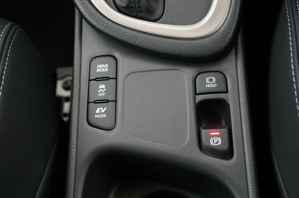 Mazda 2 1.5I Hybrid Centre Line Cvt Hatchback DU75XVM White #19