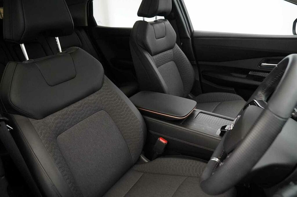 Nissan Ariya Evolve Grey #18