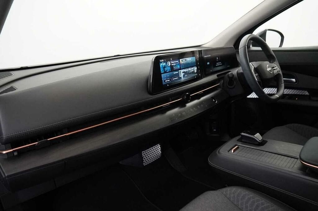 Nissan Ariya 63Kw Advance With Sky Roof Pack Sat Nav And Grey #2