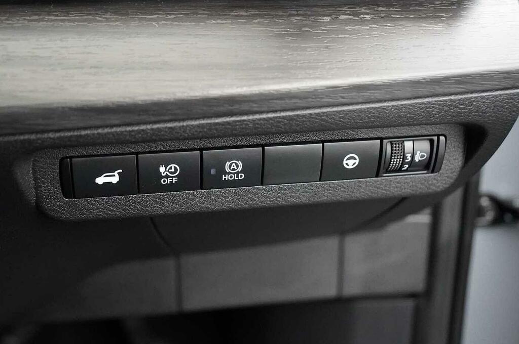 Nissan Ariya Evolve Grey #31