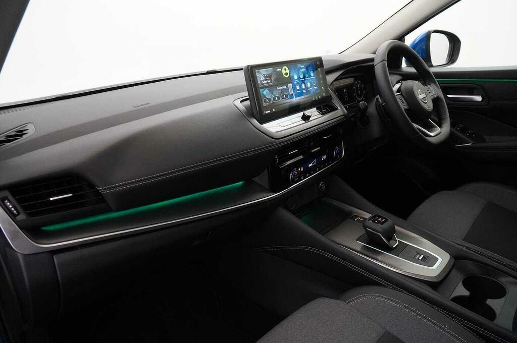 Nissan Qashqai 1.3 Dig-t Mh 158 N-connecta With Glass Roof Blue #2