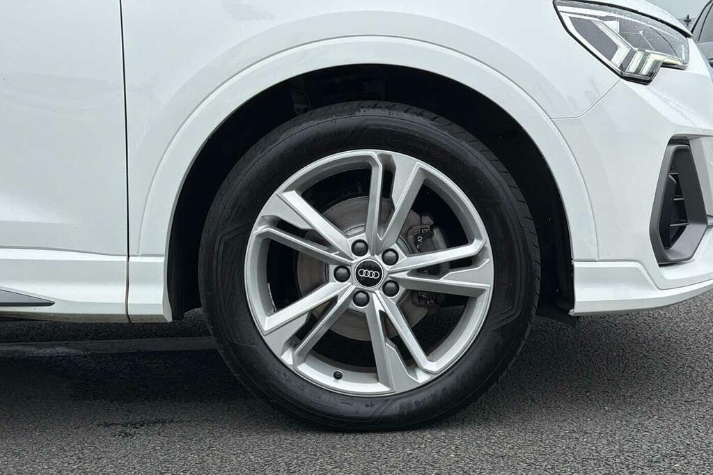 Audi Q3 S Line 35 Tdi 150 Ps S Tronic SK71BHA White #5