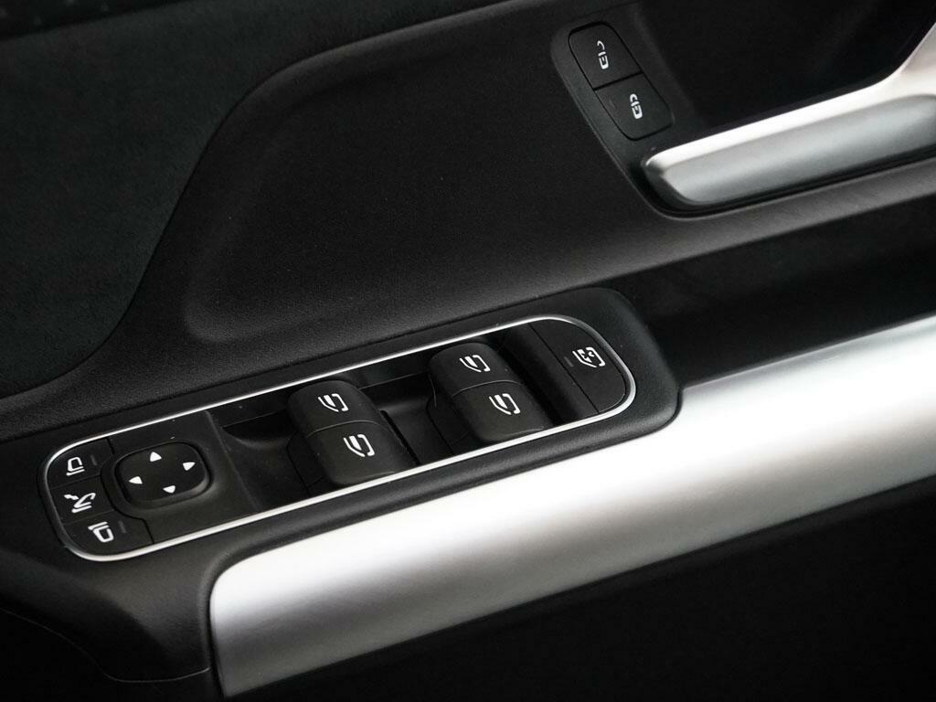 Mercedes-Benz EQA Eqa 250 Amg Line Premium Plus Grey #32