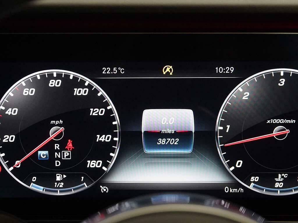 Mercedes-Benz E Class E 400 D 4Matic Amg Line Premium Plus Red #4